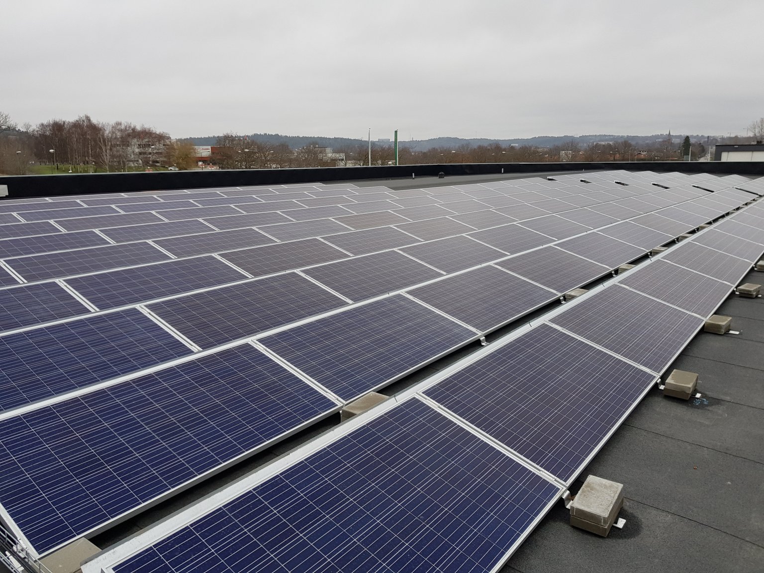 Solceller på platt tak