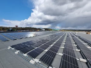 Derome i Tanum med solceller